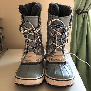 L.L. Bean Women's Lace-Up Snow Boots